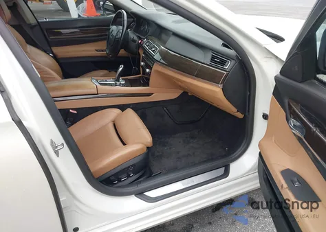 2011 BMW 750I xDrive z USA, uszkodzony, nr VIN WBAKC6C52BC394674